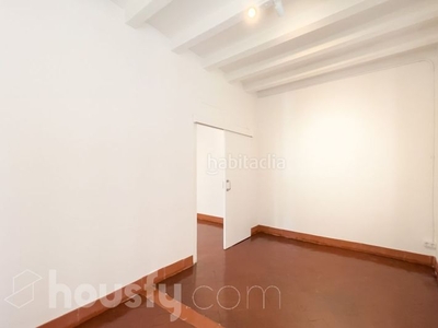 Alquiler piso en carrer del rec comtal 15 en St. Pere - Sta. Caterina - El Born Barcelona