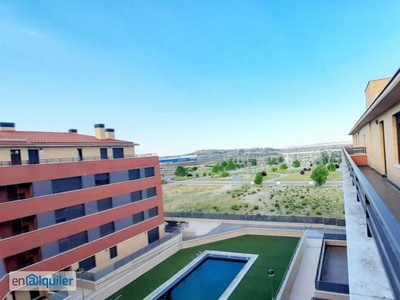 Alquiler piso terraza y piscina Aranzana