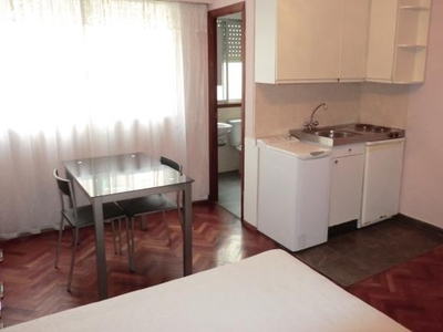 Apartamento de alquiler en Cuatro Caminos - Plaza de la Cubela