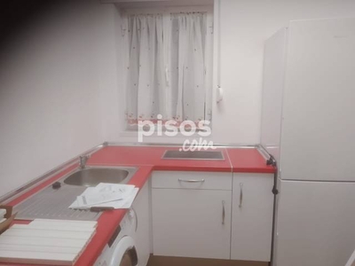 Apartamento en alquiler en Avenida de Cristóbal Colón en Centro-Doña Mercedes por 500 €/mes