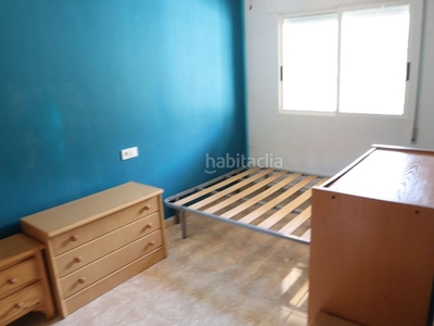 Apartamento en calle mar tirreno apartamento con 3 habitaciones amueblado con parking, calefacción y aire acondicionado en Alcázares (Los)