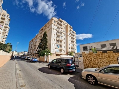 Apartamento en venta en Centro, Torrevieja, Alicante