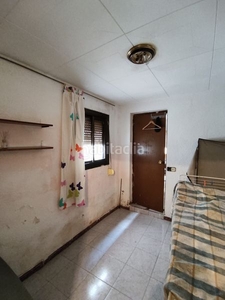 Casa a ferormar de 3 habitaciones en La Salut Badalona