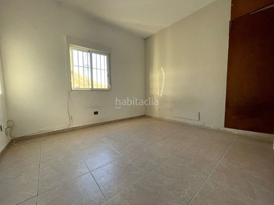 Casa adosada con vistas a la montaña en Marbella