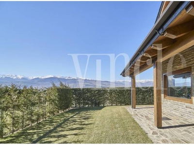 Casa adosada en venta en Alp poble