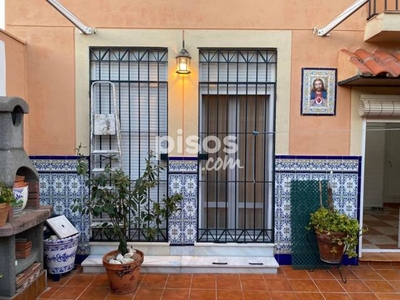 Casa adosada en venta en Centro de Salud en Zona Avenida de Juan Diego por 181.000 €