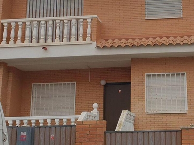 Casa adosada en venta en Pio Baroja, Los Robles