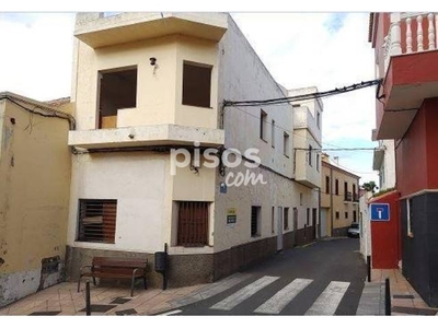 Casa en venta en Calle del Lomo de la Era, cerca de Calle Real de la Cruz Santa en Los Realejos por 189.500 €