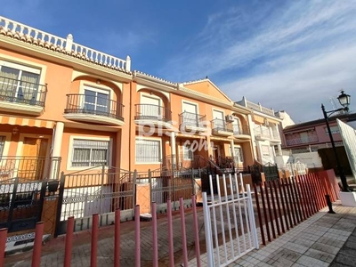 Casa en venta en Calle Plaza Palmeras, nº 9 en Peligros por 143.500 €
