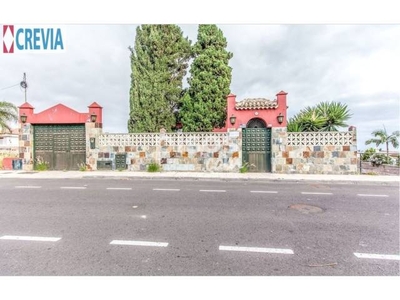 Casa en venta en Calle Suecia, 13