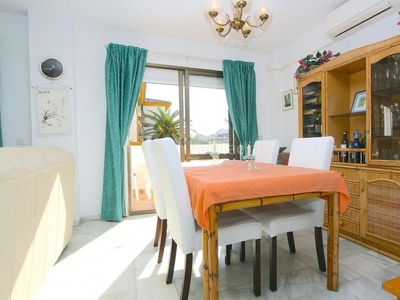 Chalet apartamento en venta 3 habitaciones 2 baños. en Fuengirola