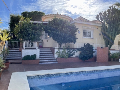 Chalet en venta en Benalmádena, Málaga