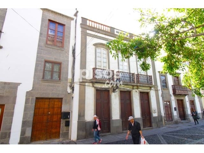 Chalet en venta en Calle de Felipe Massieu Falcón en Vegueta-Triana por 1.300.000 €