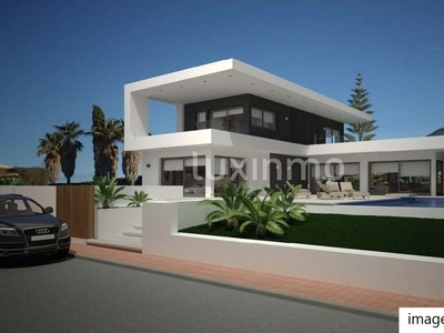 Chalet en venta en Dénia, Alicante