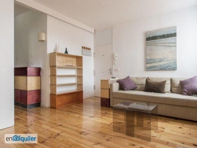 Encantador apartamento de 1 dormitorio con aire acondicionado en alquiler en Malasaña