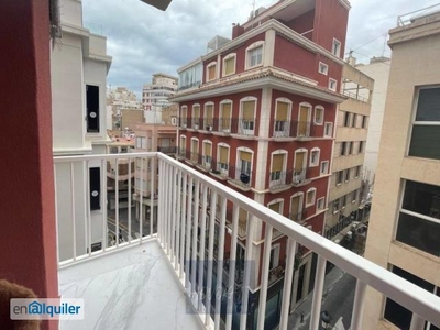 Fabuloso piso reformado en el corazón de Alicante para alquiler