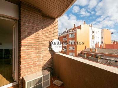 Piso alto con terraza y parking opcional en sant gervasi, en venta en Barcelona