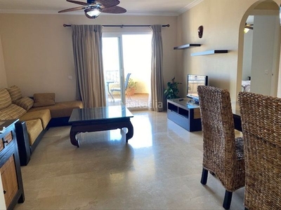 Piso con 2 habitaciones amueblado con ascensor, parking, calefacción, aire acondicionado y vistas al mar en Mijas
