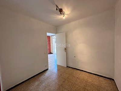 Piso con 3 habitaciones con ascensor en Puigfred Badalona