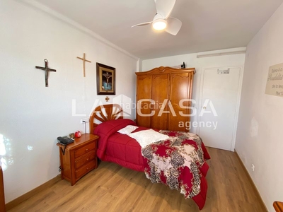 Piso con 3 habitaciones con ascensor y calefacción en Barcelona