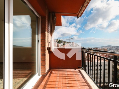 Ático atic con barbacoa y vista al mar en Sant Genís dels Agudells Barcelona