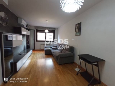 Piso en alquiler en Calle de Pedro Arnal Cavero, 16 en Santo Domingo y San Martín por 600 €/mes