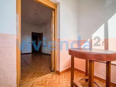 Piso en Castilla, 65 m2, 2 dormitorios, 1 baños, 299.000 euros en Madrid