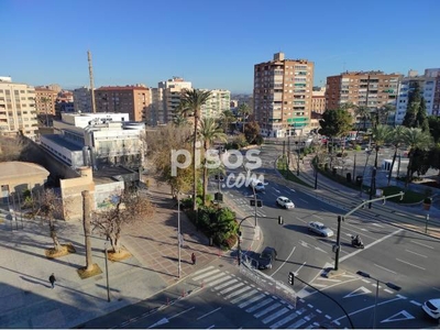 Piso en venta en Avenida General Primo de Rivera, 5