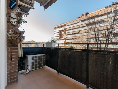 Piso zona sagnier, piso en venta, 104 m2, 3 hab., 2 baños, balcón, ascensor. en Prat de Llobregat (El)