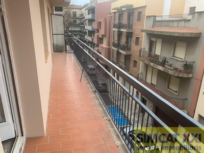Venta de piso con terraza en Figueres, Creu de la Mà