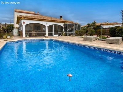 Villa en Venta en Zurgena, Almería