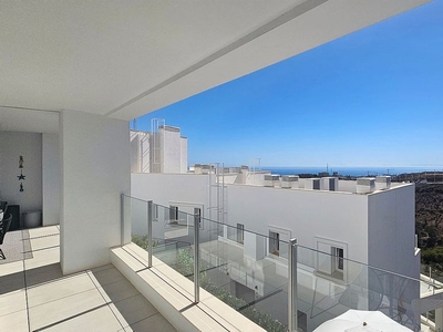 Alquiler de dúplex en calle Encina Altos de Los Monteros Elements de 3 habitaciones con terraza y piscina