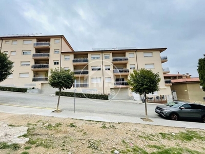 Alquiler de piso en Tivissa de 3 habitaciones con terraza y aire acondicionado
