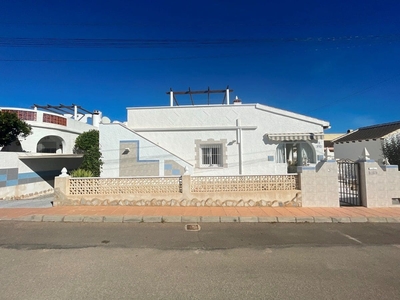 Chalet en venta en Villamartin, Orihuela, Alicante
