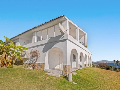 Estepona villa en venta