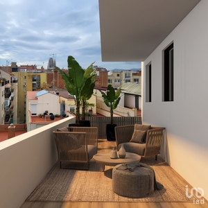 Piso 3 habitaciones de 90 m² en Barcelona (08026)