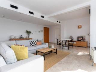 Piso de tres habitaciones 130 m², Penya-roja, València