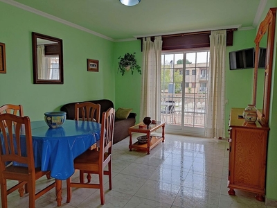 Piso en venta en Adina-Portonovo de 2 habitaciones con terraza y piscina