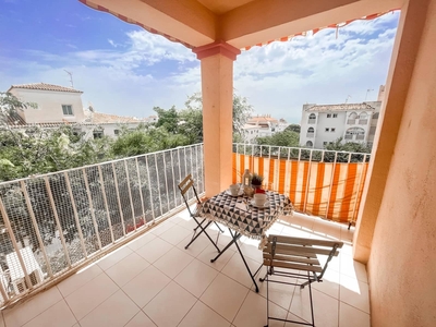 Piso en venta en Arroyo de la Miel, Benalmádena, Málaga