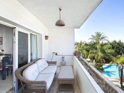 Piso en venta en Puerto Banus, Marbella, Málaga