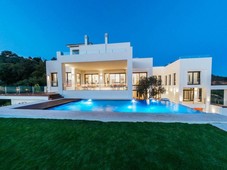 Alquiler Chalet Marbella. Plaza de aparcamiento 1160 m²