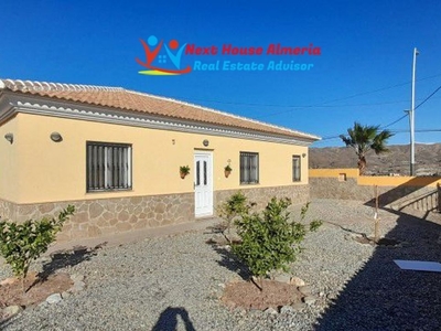 Arboleas villa en venta