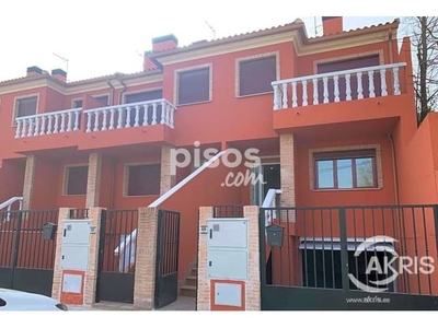 Casa adosada en venta en Calle Fuente María