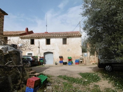 Casa con terreno en Vall d'Alba