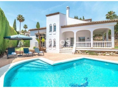 Casa en venta en Nueva Andalucia
