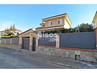 Casa unifamiliar en venta en Calle Pintor Rosales