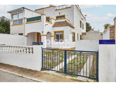 Chalet adosado en venta en Calle C/ Residencial Jardín del Mar Vii. Situación Actua