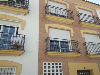 Piso en venta en Nueva, Centro