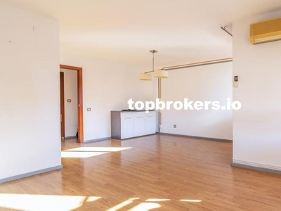 Piso en venta en Santa Rosa - Valdeolleros