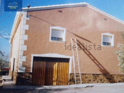 Casa con terreno en Cocentaina